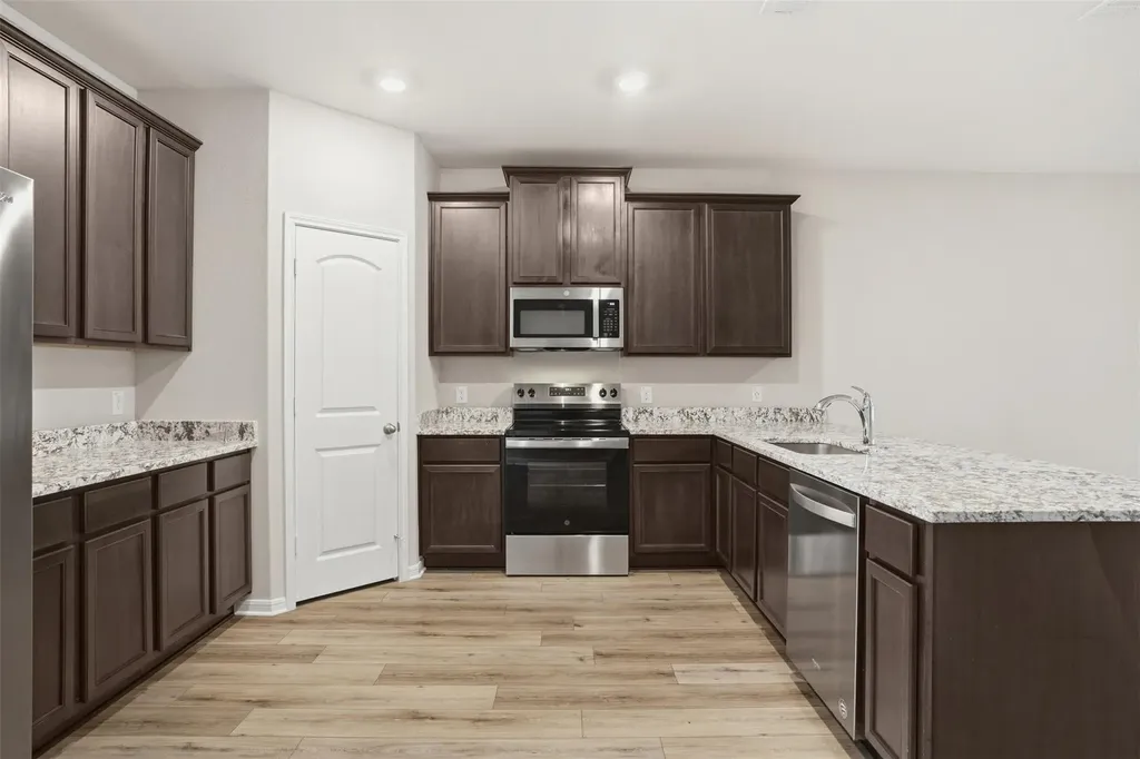 105 Declaration Lane Liberty Hill TX 78642
