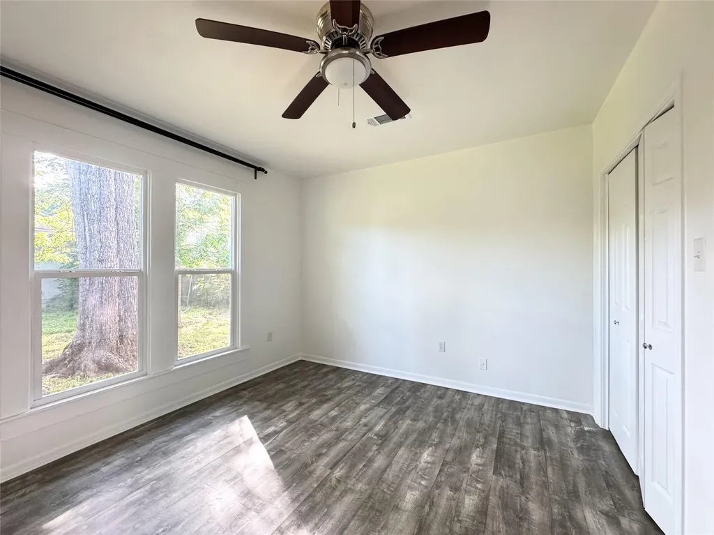 302 E Brenham Street Elgin TX 78621