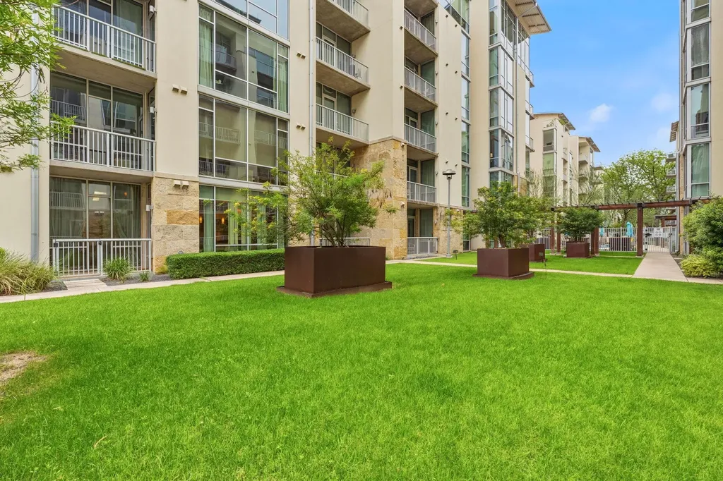 1600 Barton Springs Road Austin TX 78704