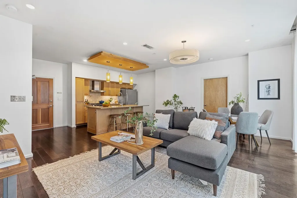 1600 Barton Springs Road Austin TX 78704