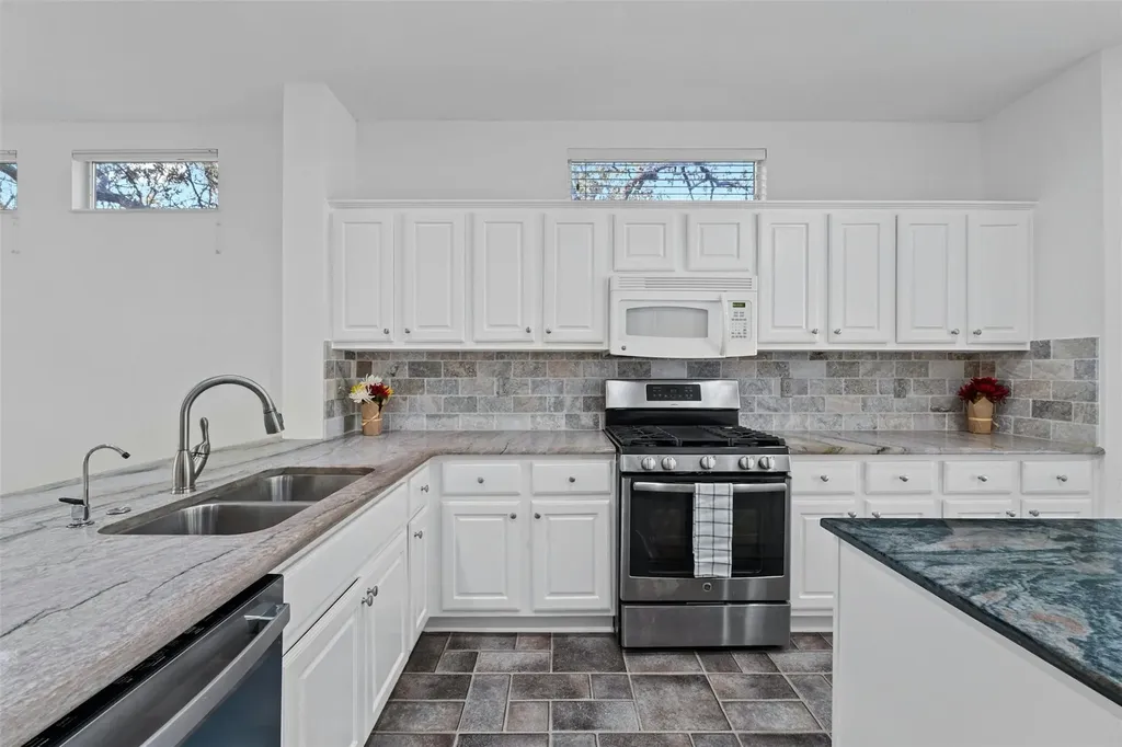 101 Buttercup Trail Georgetown TX 78633