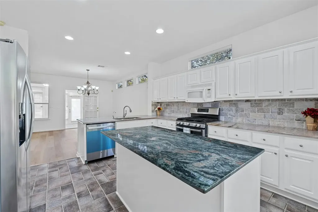 101 Buttercup Trail Georgetown TX 78633