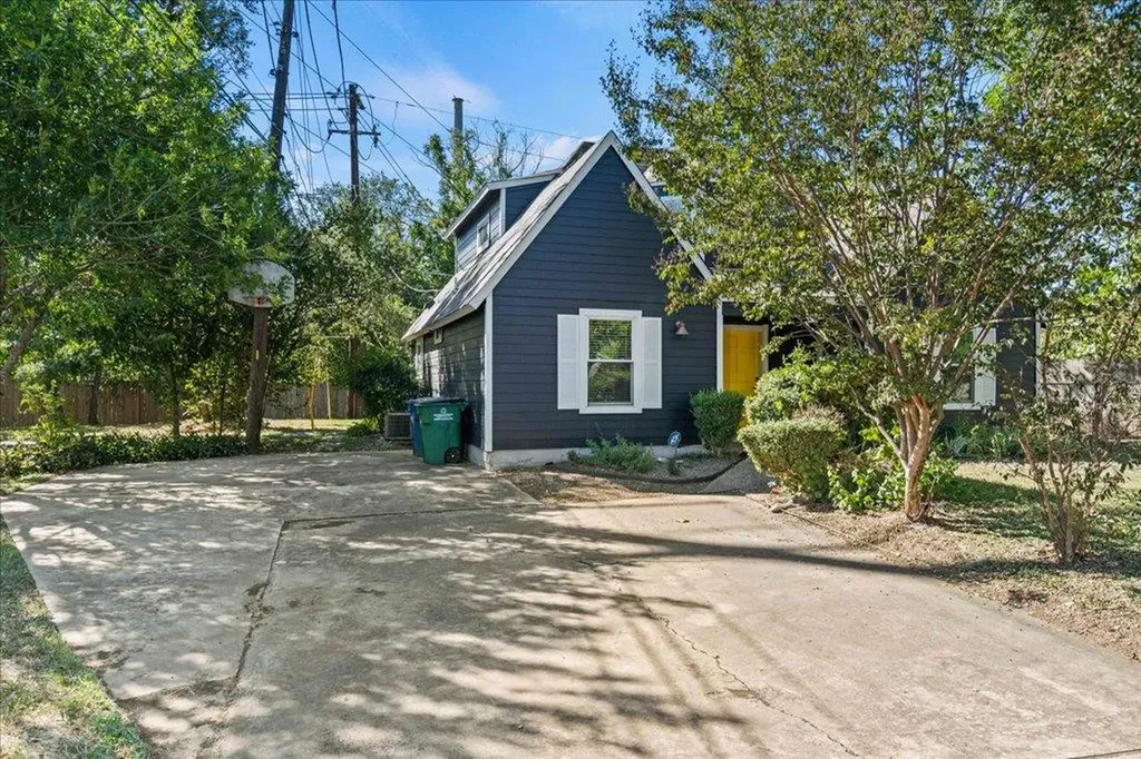 5205 Calais Court Austin TX 78745
