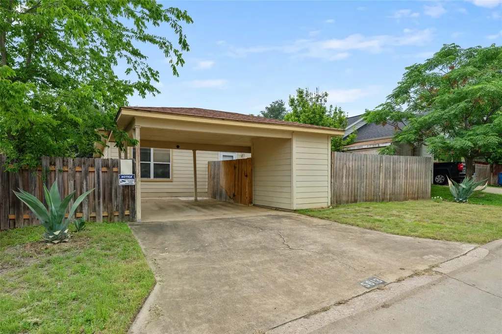 5613 Signal Point Austin TX 78724