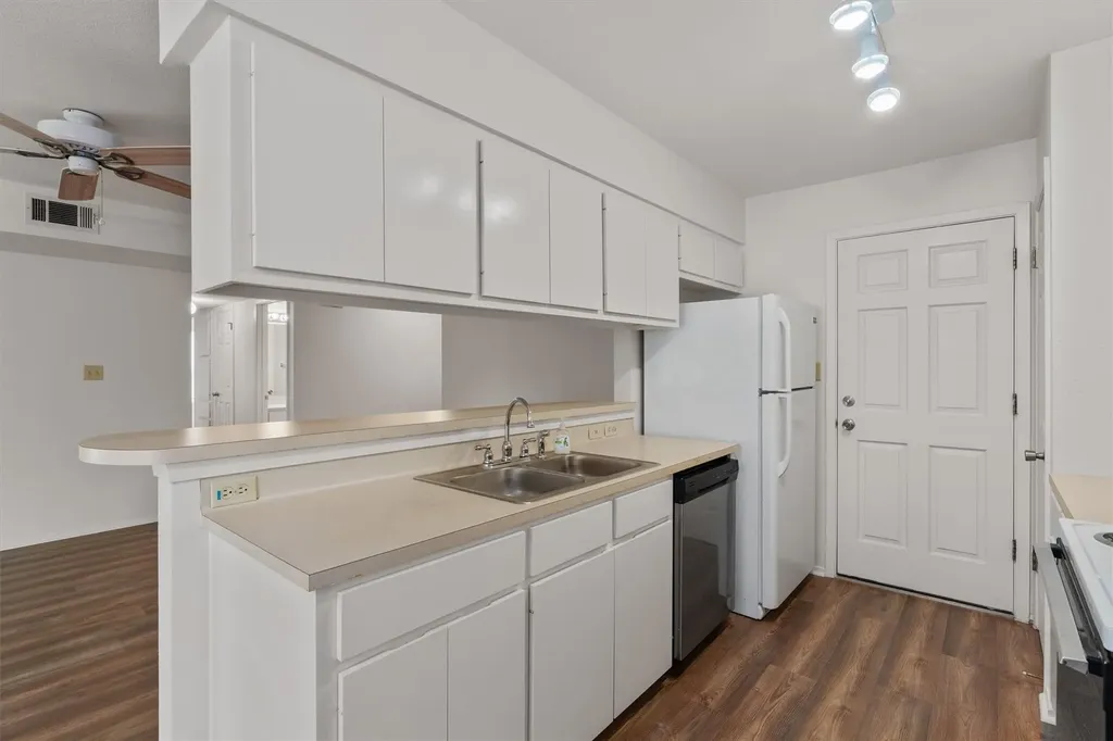 716 Northern Trail Leander TX 78641