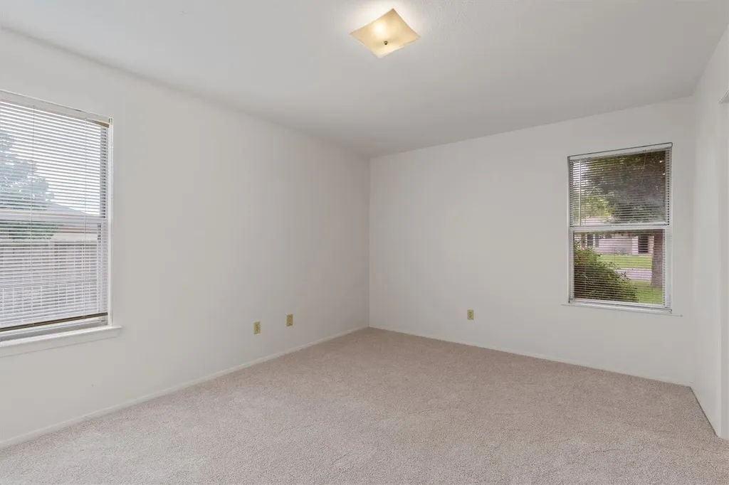 716 Northern Trail Leander TX 78641