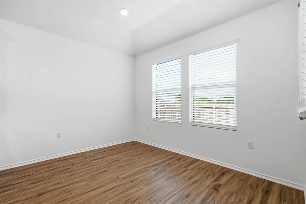10537 Steinbeck Drive Austin TX 78747