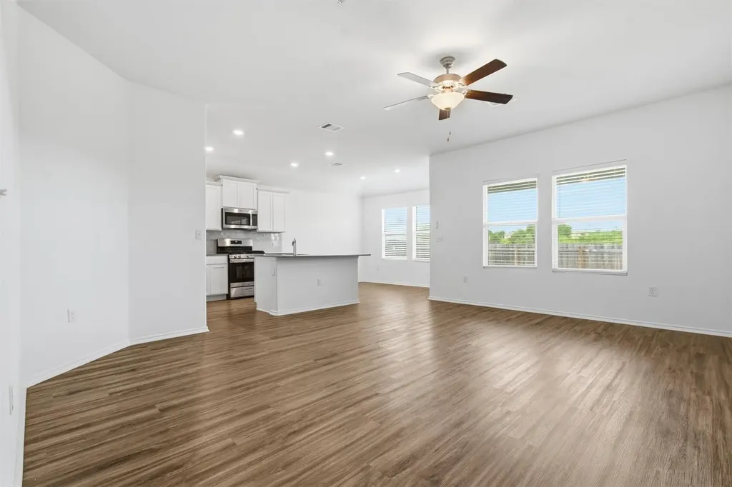 10537 Steinbeck Drive Austin TX 78747