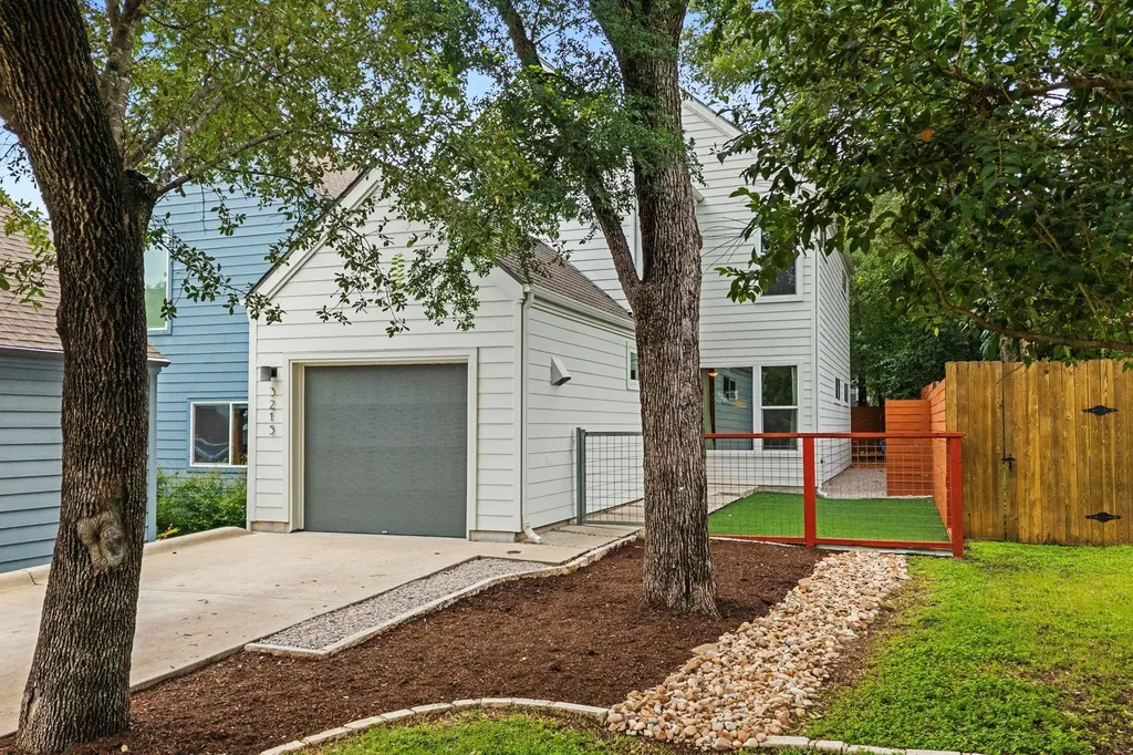3215 Aldwyche Drive Austin TX 78704