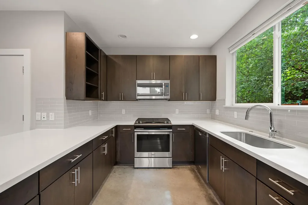 3215 Aldwyche Drive Austin TX 78704