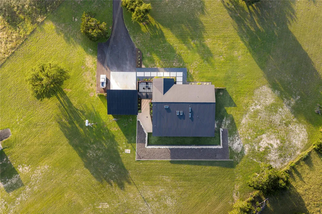 402 Rolling Hills Road Liberty Hill TX 78642