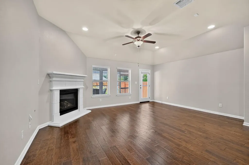4119 Kingsley Avenue Round Rock TX 78681