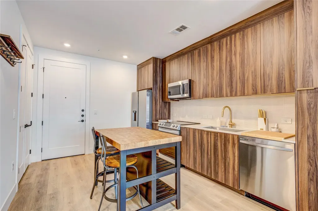 1701 Simond Avenue Austin TX 78723