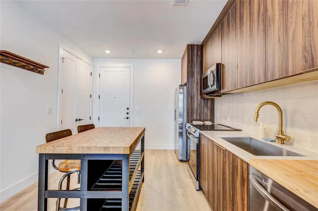 1701 Simond Avenue Austin TX 78723
