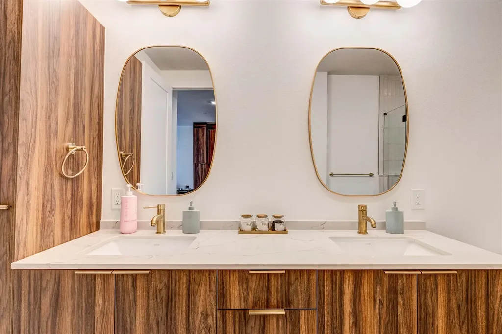 1701 Simond Avenue Austin TX 78723