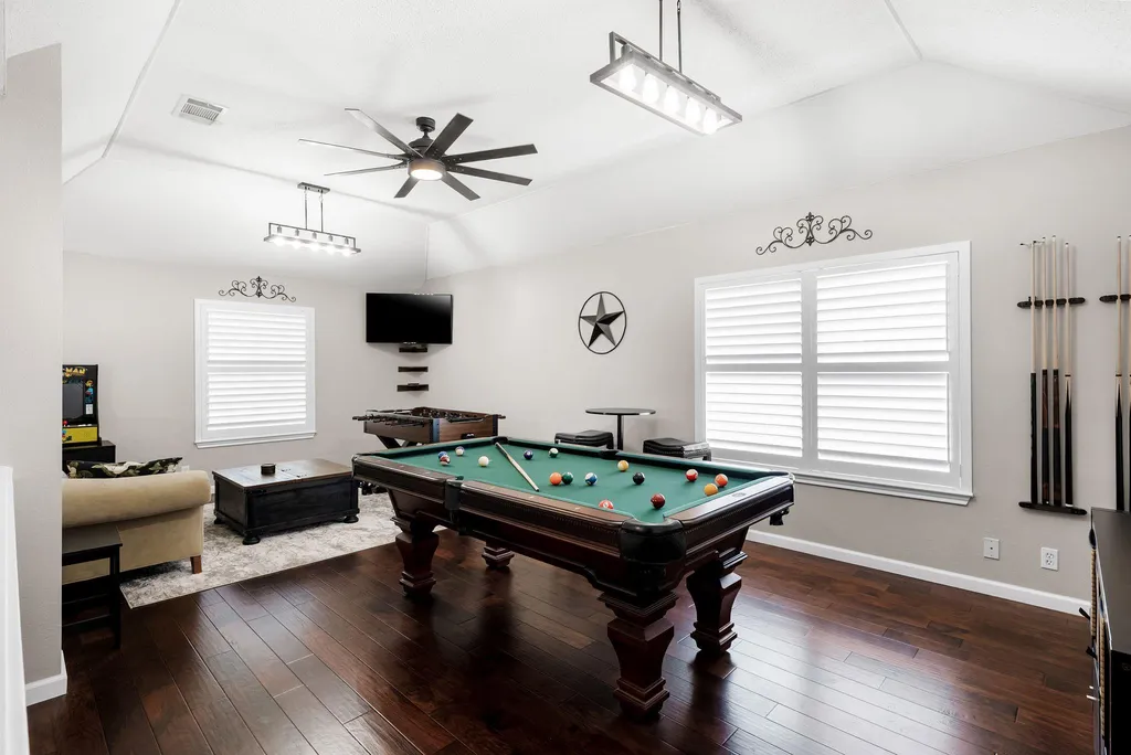 4007 Vista Isle Drive Round Rock TX 78681