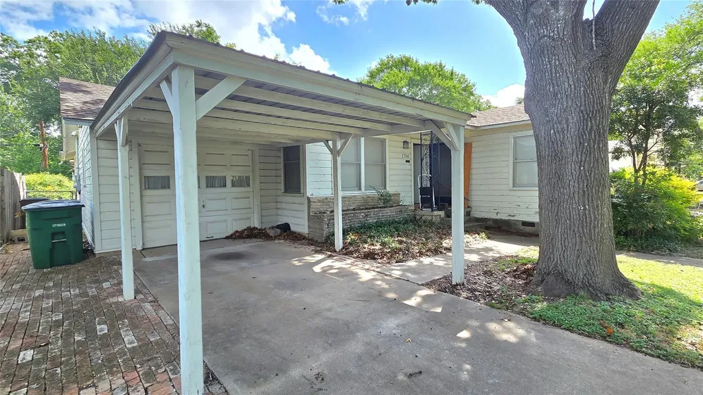1700 Richcreek Road Austin TX 78757