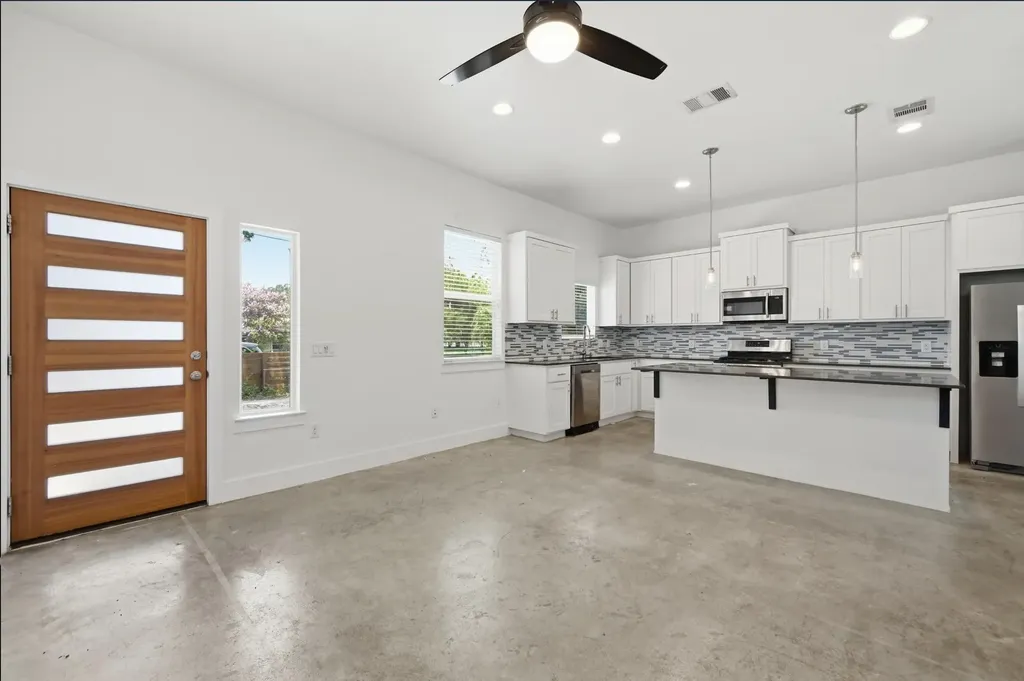 6213 Felix Avenue Austin TX 78741
