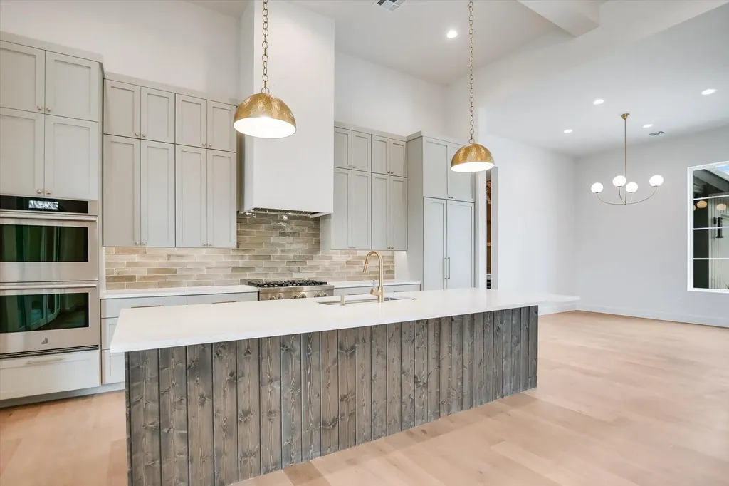 402 Sweet Grass Lane Austin TX 78738