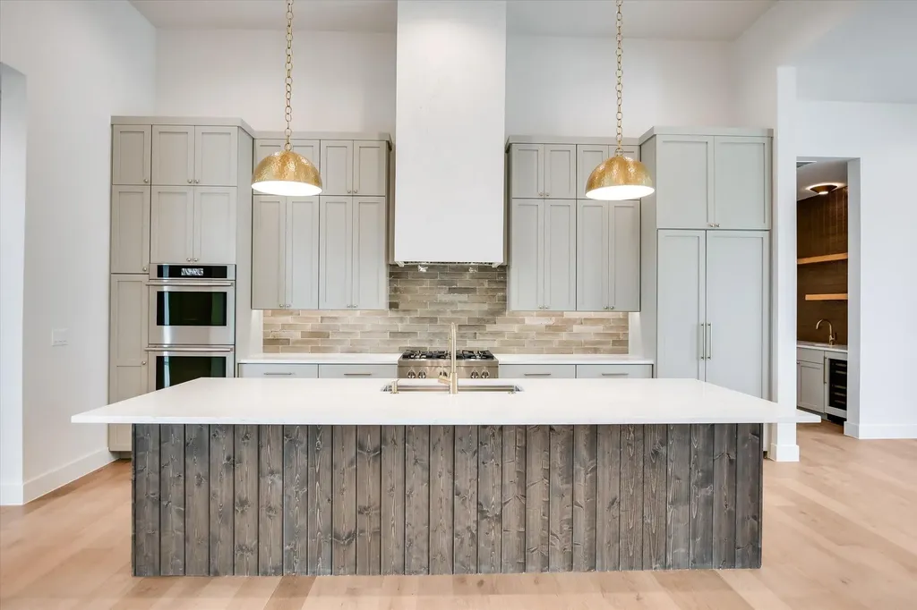 402 Sweet Grass Lane Austin TX 78738