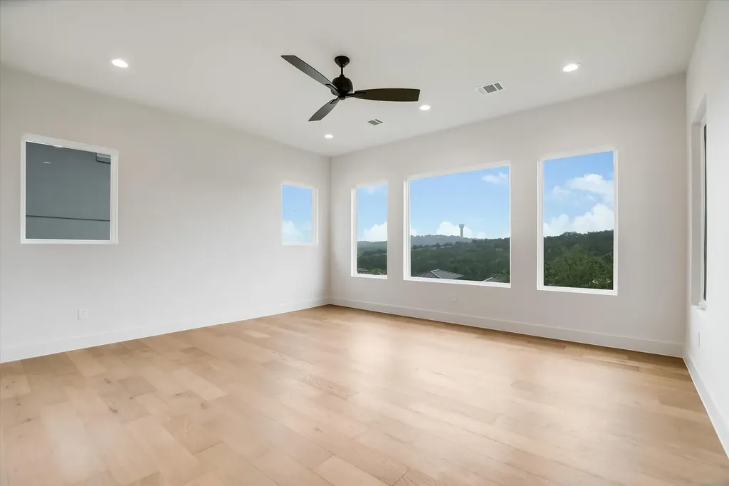 402 Sweet Grass Lane Austin TX 78738