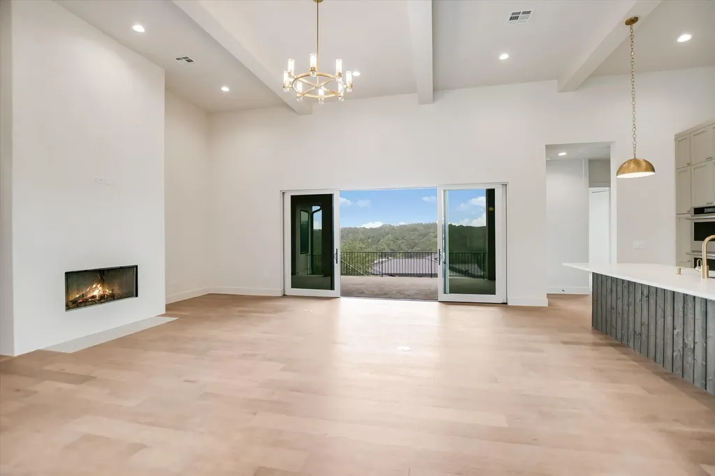 402 Sweet Grass Lane Austin TX 78738