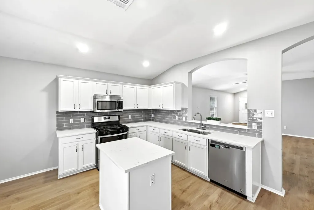 132 Mansfield Lake Trail Kyle TX 78640