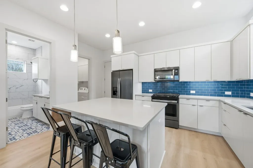 2811 Garwood Street Austin TX 78702