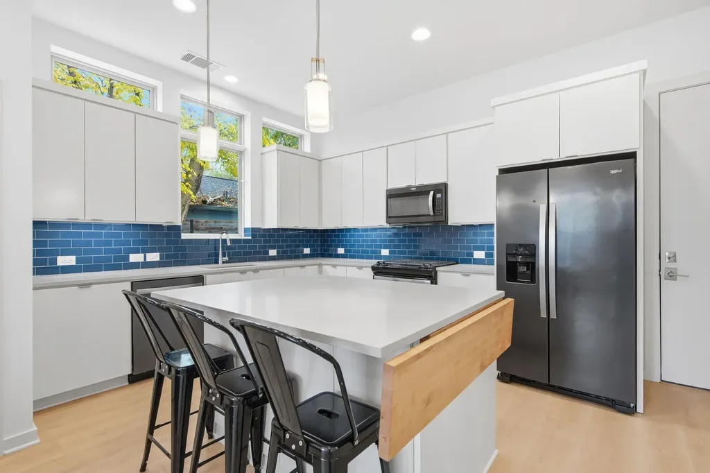 2811 Garwood Street Austin TX 78702