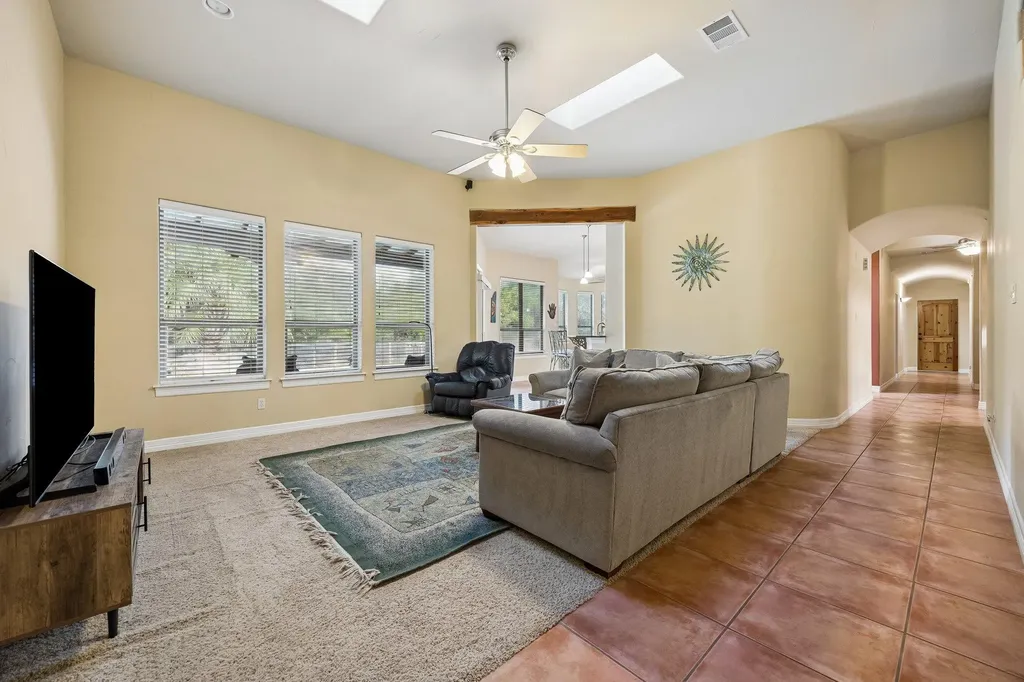 22227 Oban Drive Spicewood TX 78669