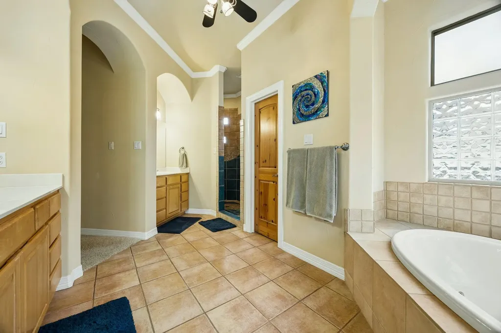 22227 Oban Drive Spicewood TX 78669