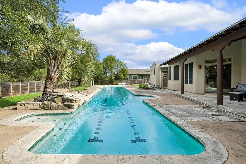 22227 Oban Drive Spicewood TX 78669