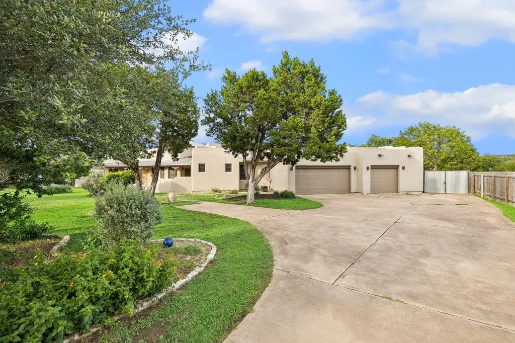 22227 Oban Drive Spicewood TX 78669