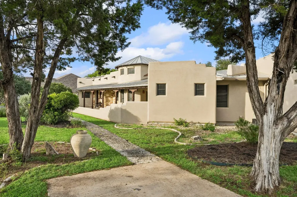 22227 Oban Drive Spicewood TX 78669