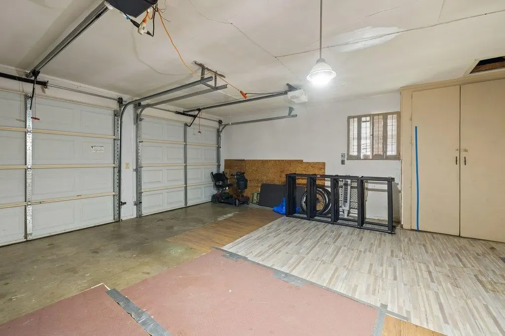 2204 Smith Avenue Taylor TX 76574