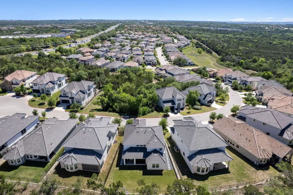 9900 Bayshore Bend Austin TX 78726
