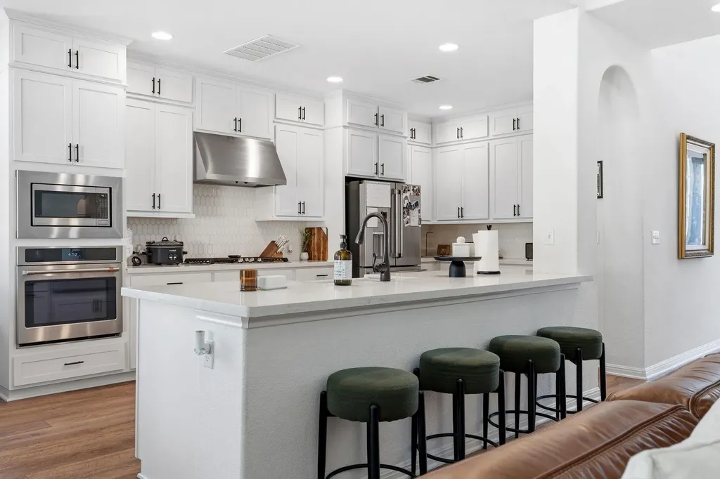 9900 Bayshore Bend Austin TX 78726