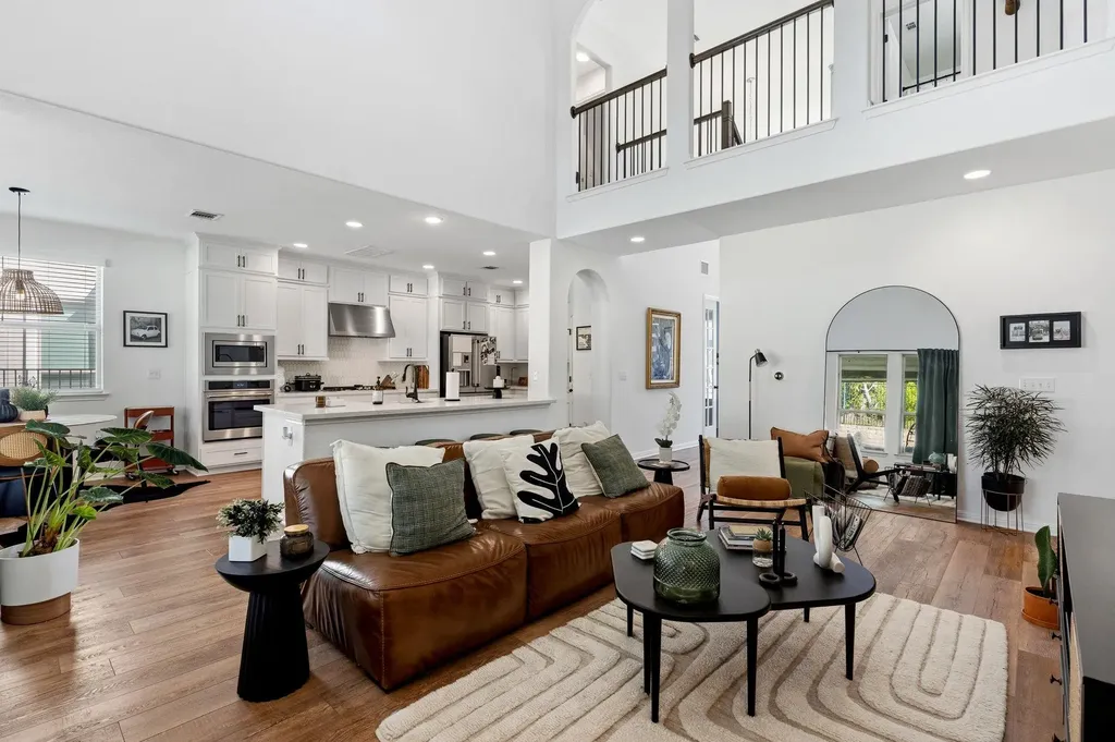9900 Bayshore Bend Austin TX 78726