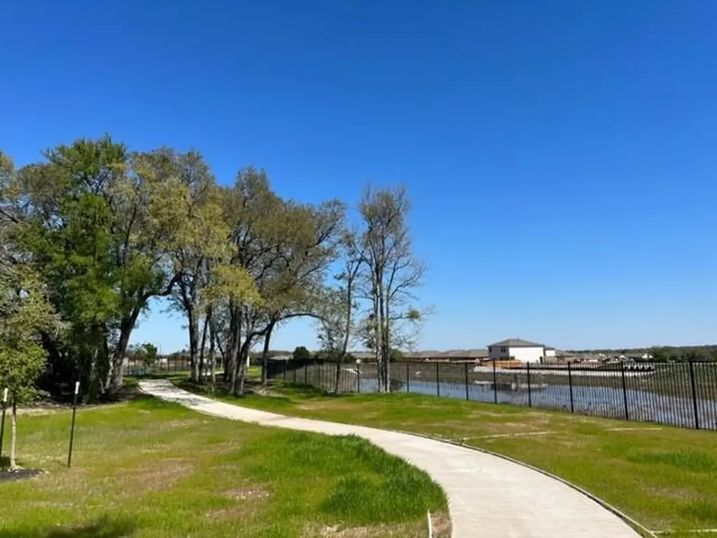 313 Ridgewell Loop Georgetown TX 78633