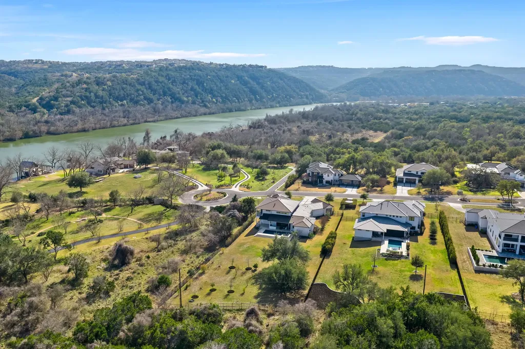 909 Cypress Grove Drive Austin TX 78732