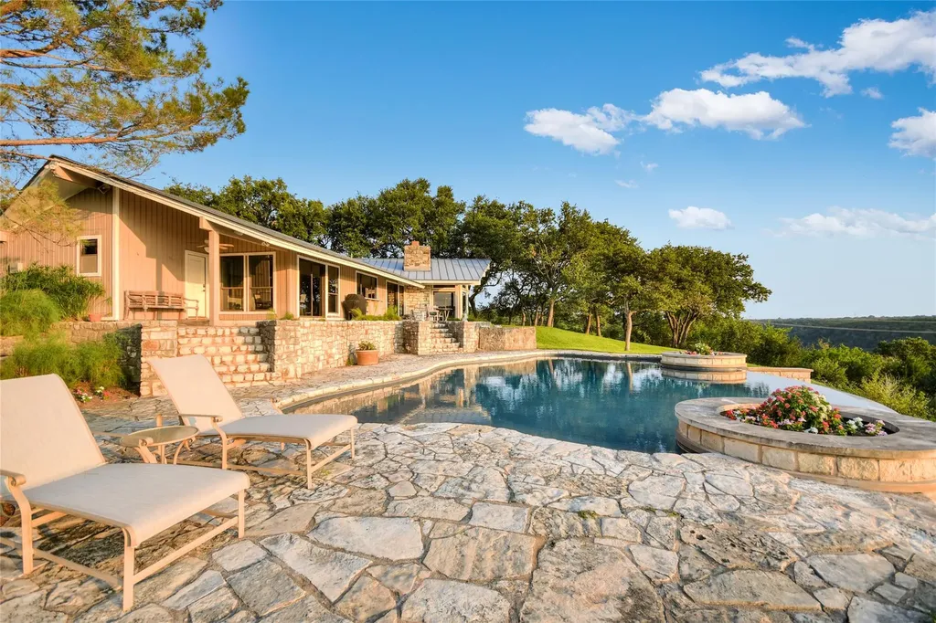 2200 Cerca Viejo Way Austin TX 78746