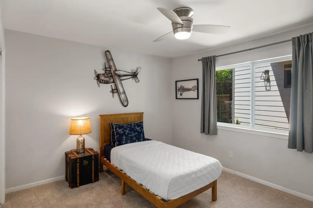4701 Scottish Woods Cove Austin TX 78746