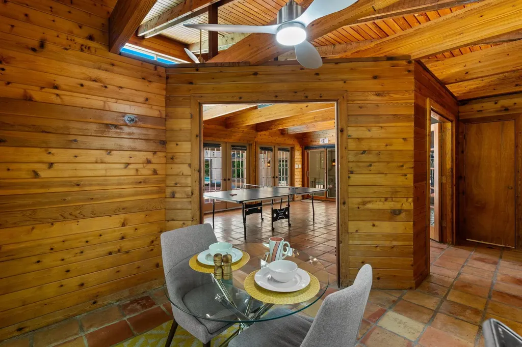4701 Scottish Woods Cove Austin TX 78746