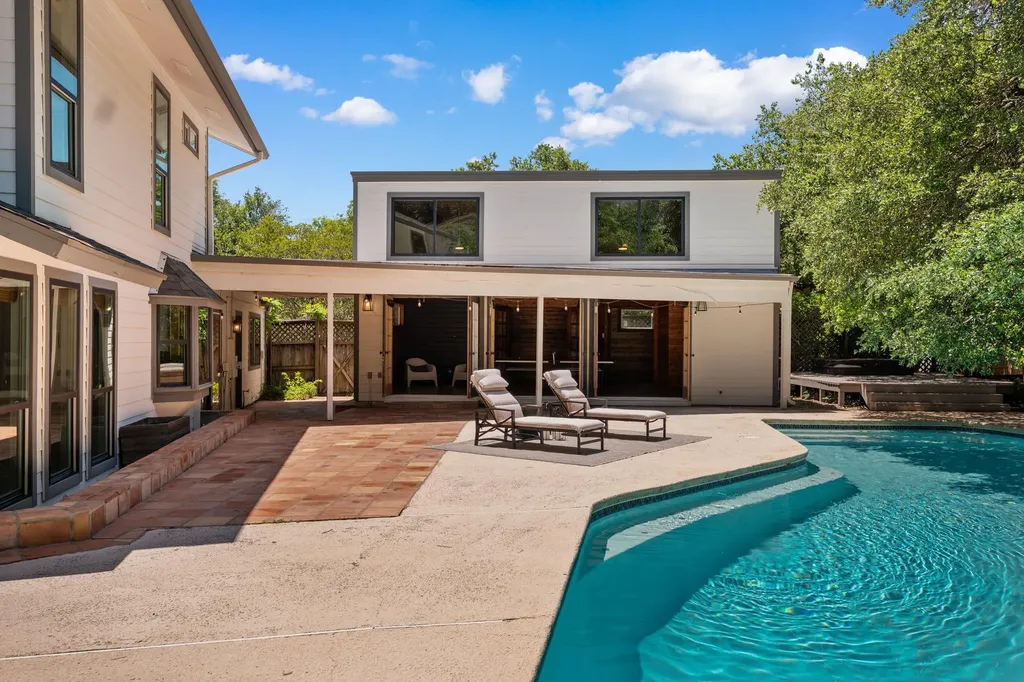 4701 Scottish Woods Cove Austin TX 78746