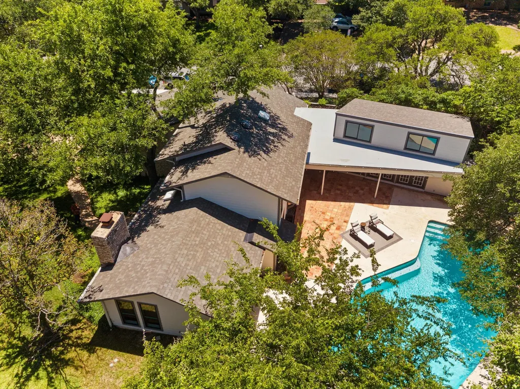 4701 Scottish Woods Cove Austin TX 78746