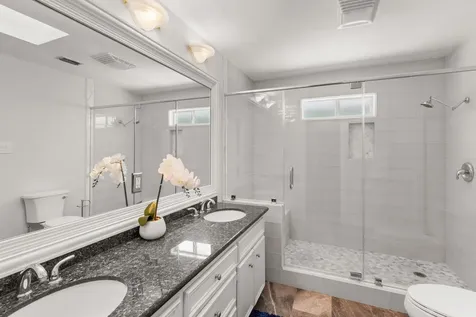 4701 Scottish Woods Cove Austin TX 78746