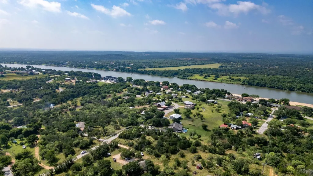 297 Link Drive Kingsland TX 78639