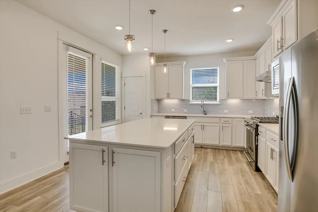 702 Kitty Hawk Road Georgetown TX 78633