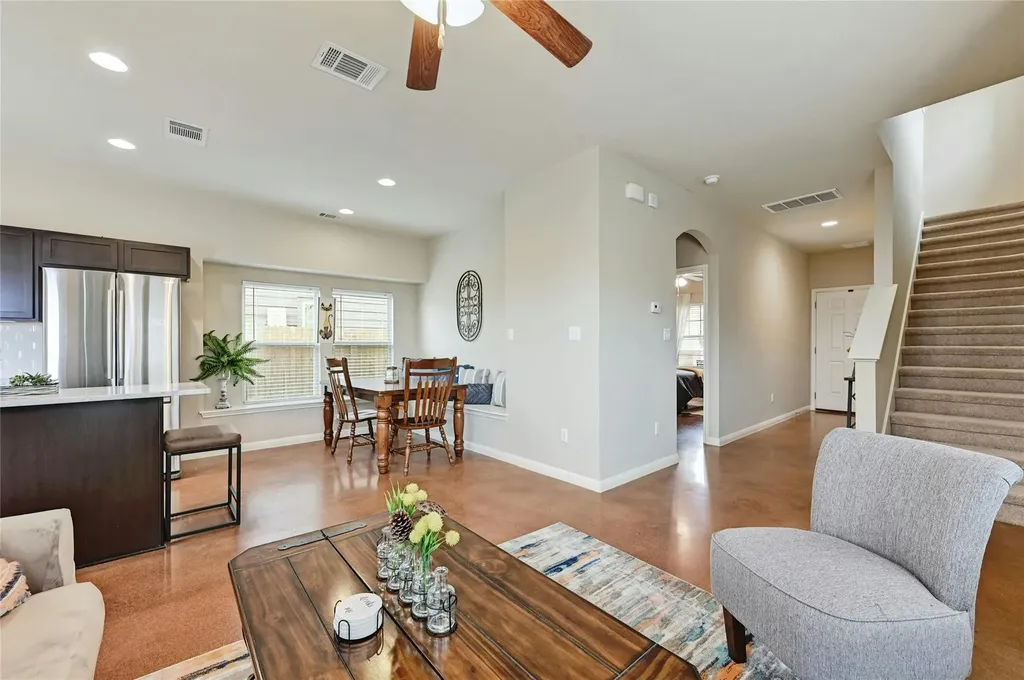 4507 E Esper Lane Austin TX 78725
