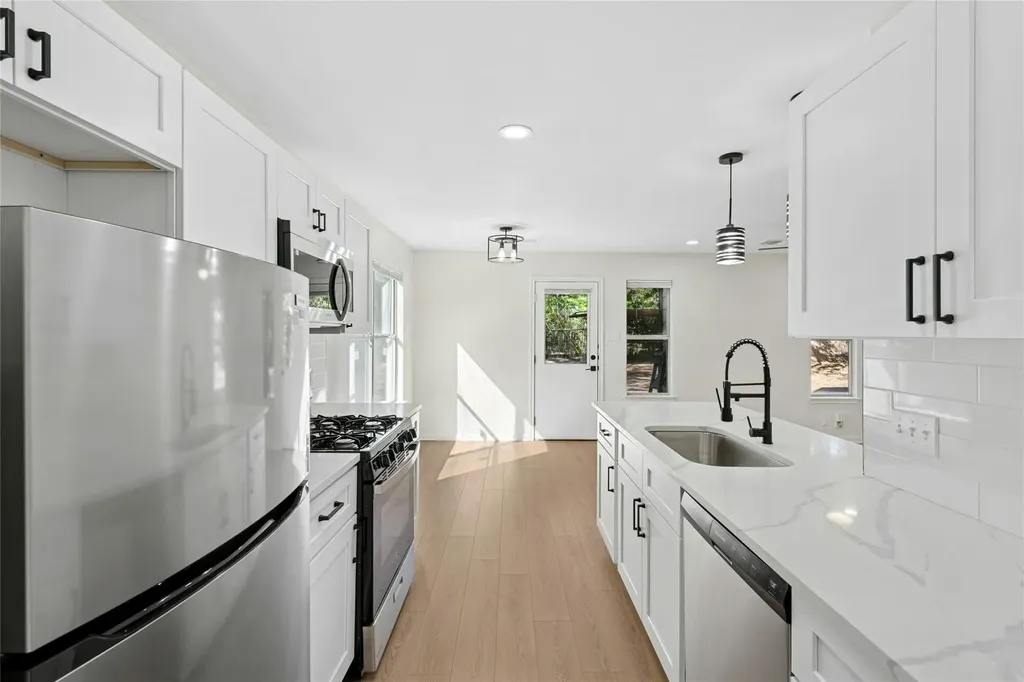 1708 E 17th Street Austin TX 78702